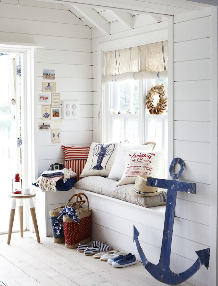 Nautical summer decor