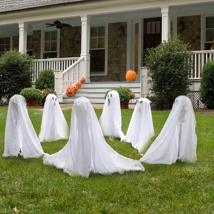 cool outdoor halloween decorations