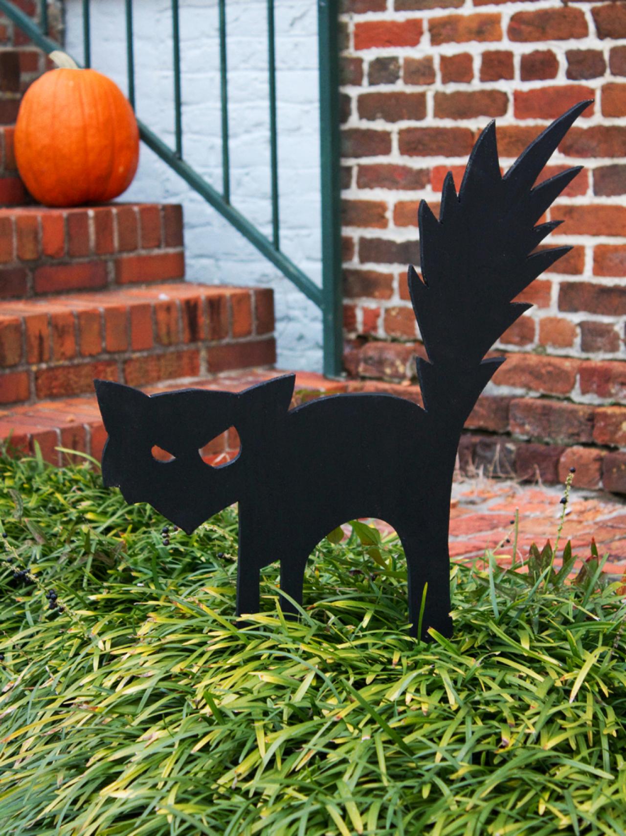 Black Cat Outdoor Halloween Decoration