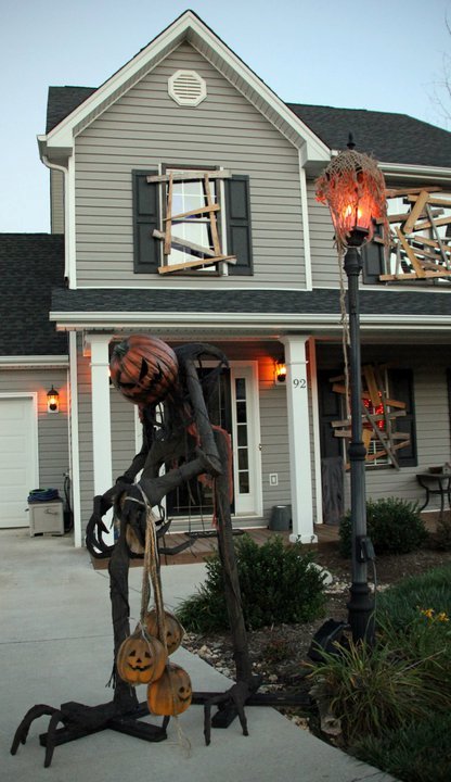 50 Best DIY Halloween Outdoor Decorations for 2021