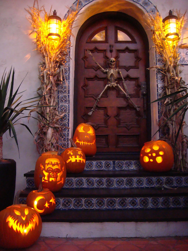 50 Best Halloween Door Decorations for 2020