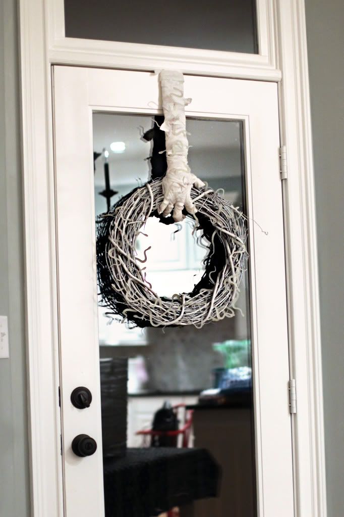 Buddy mummy door wreath