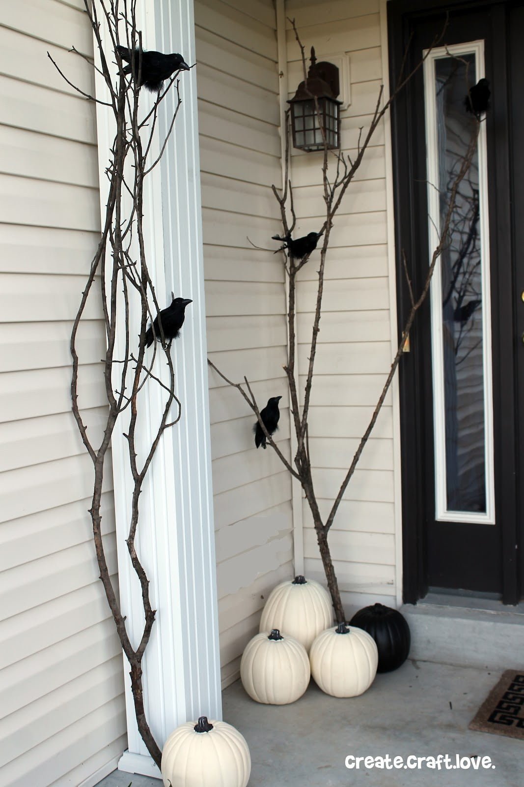 50 Best DIY Halloween Outdoor Decorations for 2021