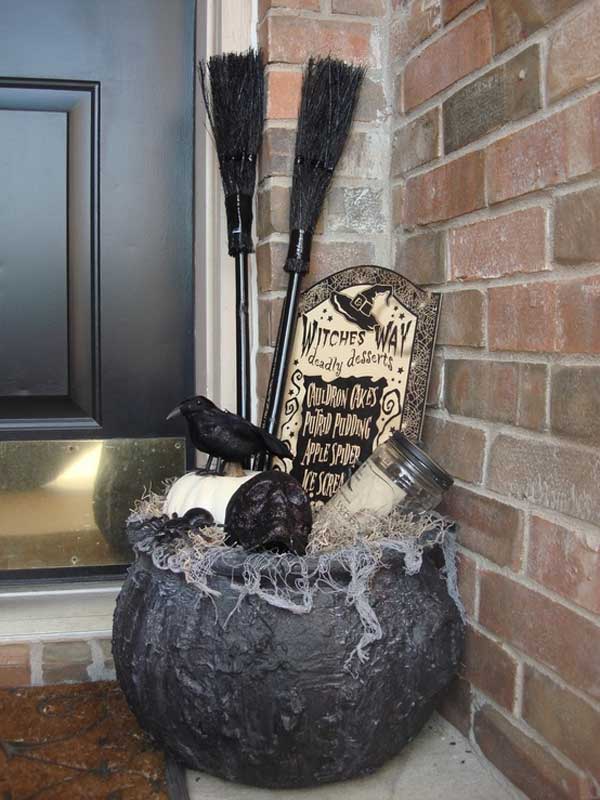 50 Best DIY Halloween Outdoor Decorations for 2020