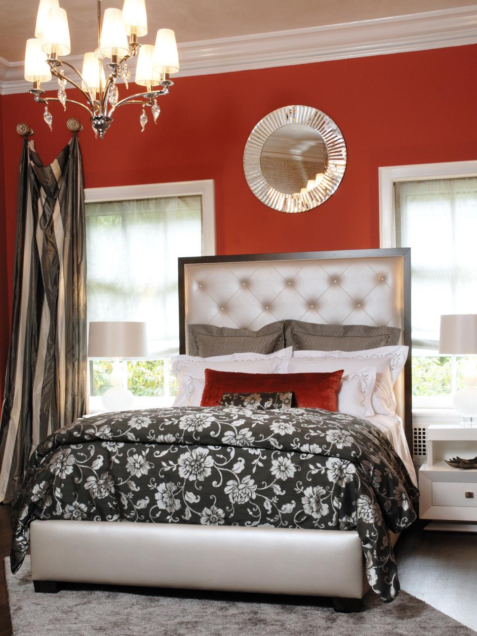 Red for Power Bedroom Decor