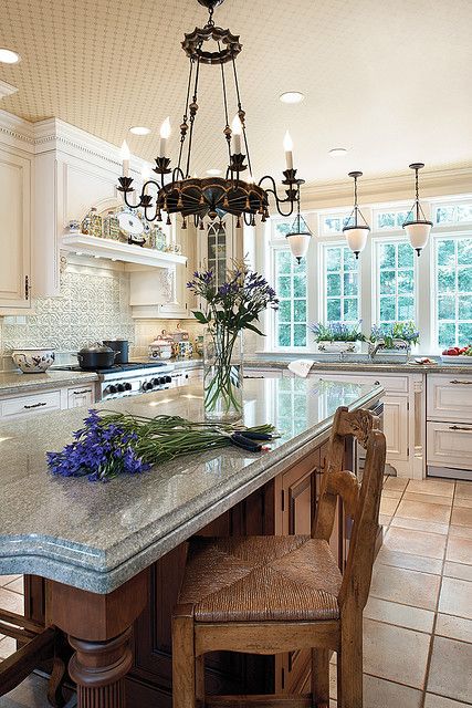 Picture of Elegant Kitchen Decor