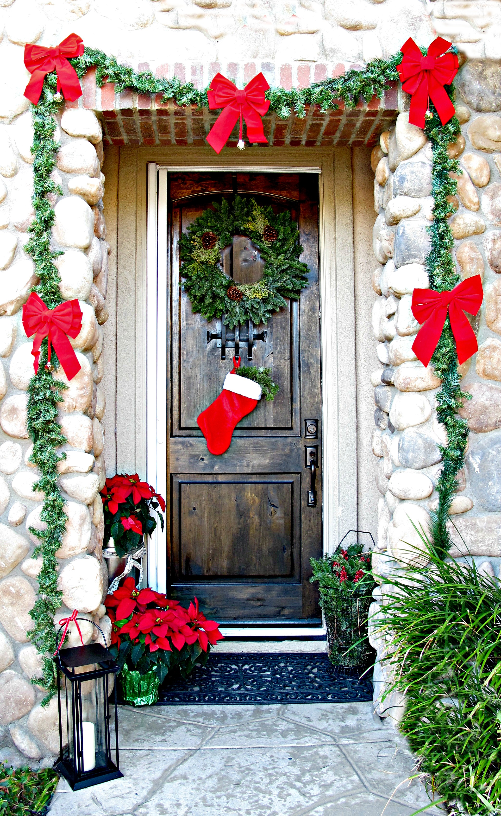 50-best-christmas-door-decorations-for-2016