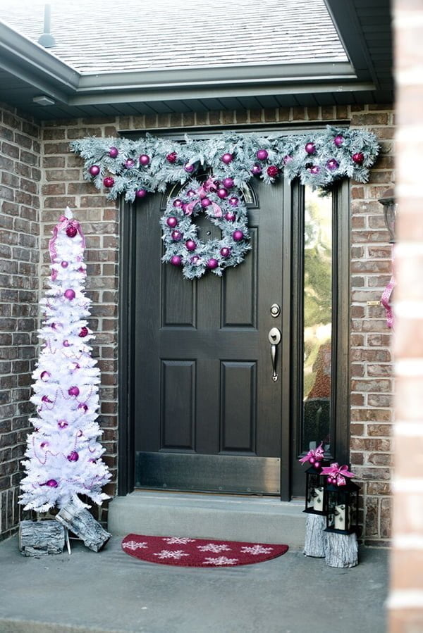 50 Best Christmas Door Decorations for 2023