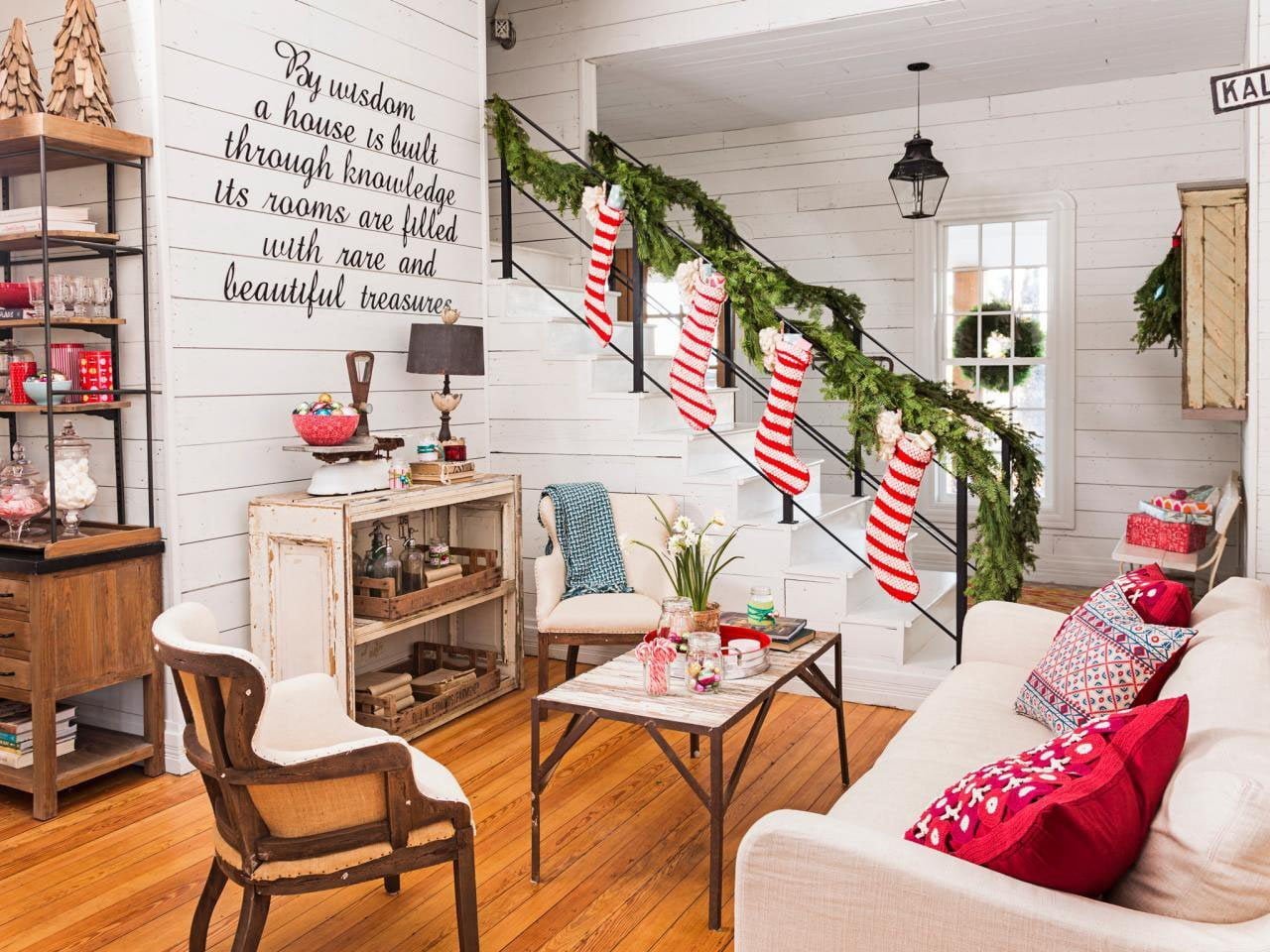 Christmas decorating ideas for inside the home.