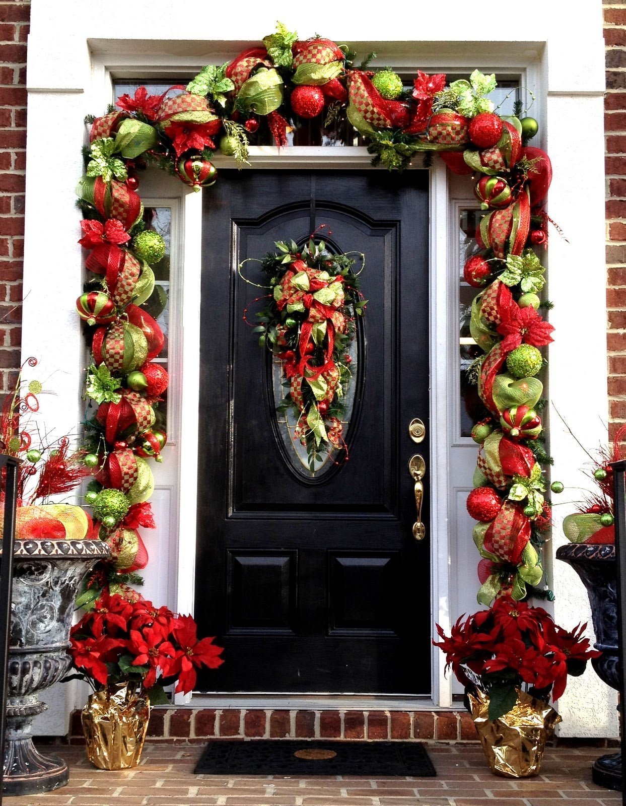 Christmas Front Door Decorations Pictures 