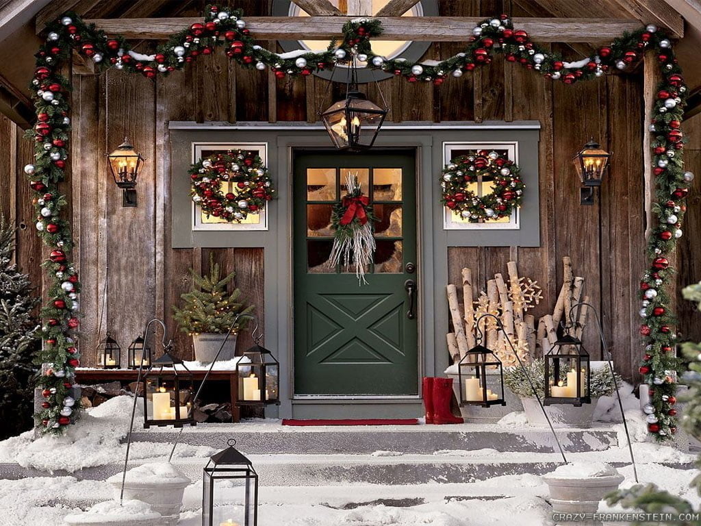 50 Best Christmas Door Decorations for 2021