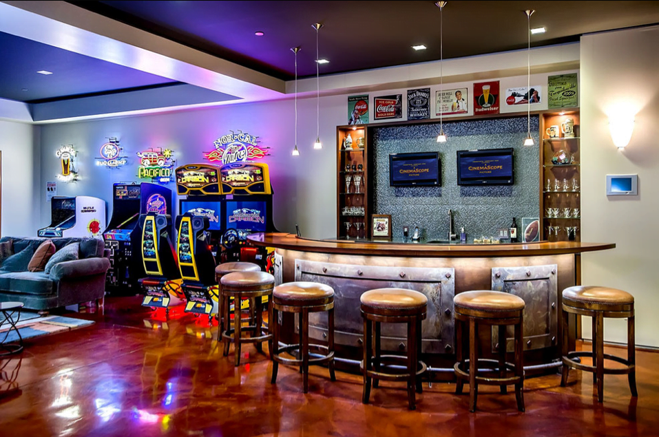 50 Man Cave Ideas That Turn The Basement Into A Getaway Spot   03 Arcade Man Cave Decoration Homebnc 