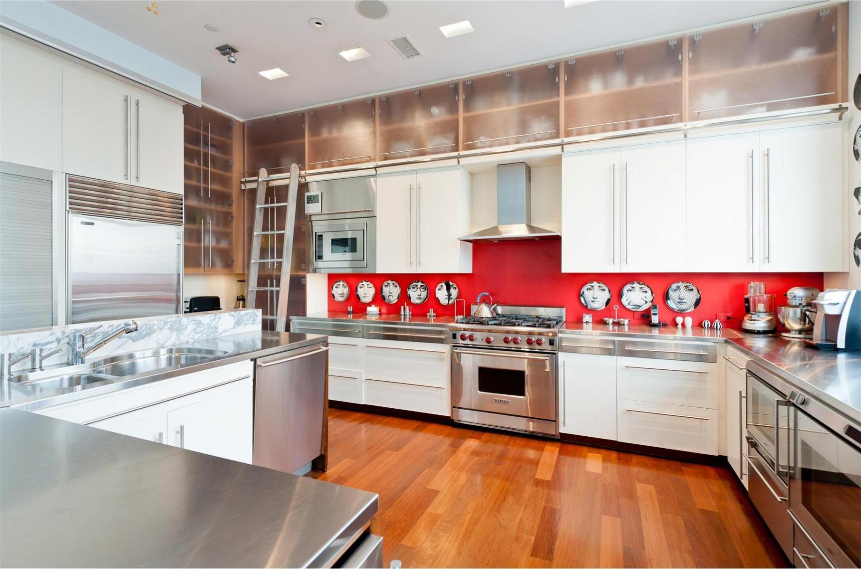 Kitchen Remodels With White Cabinets