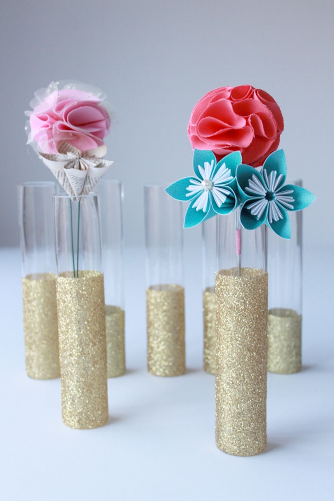 Colorful DIY glitter vase decoration