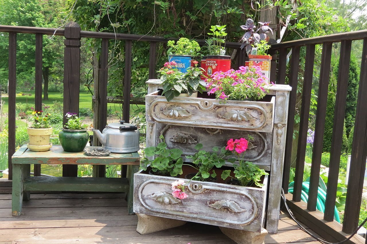 Dressing Up Old Dresser Drawers