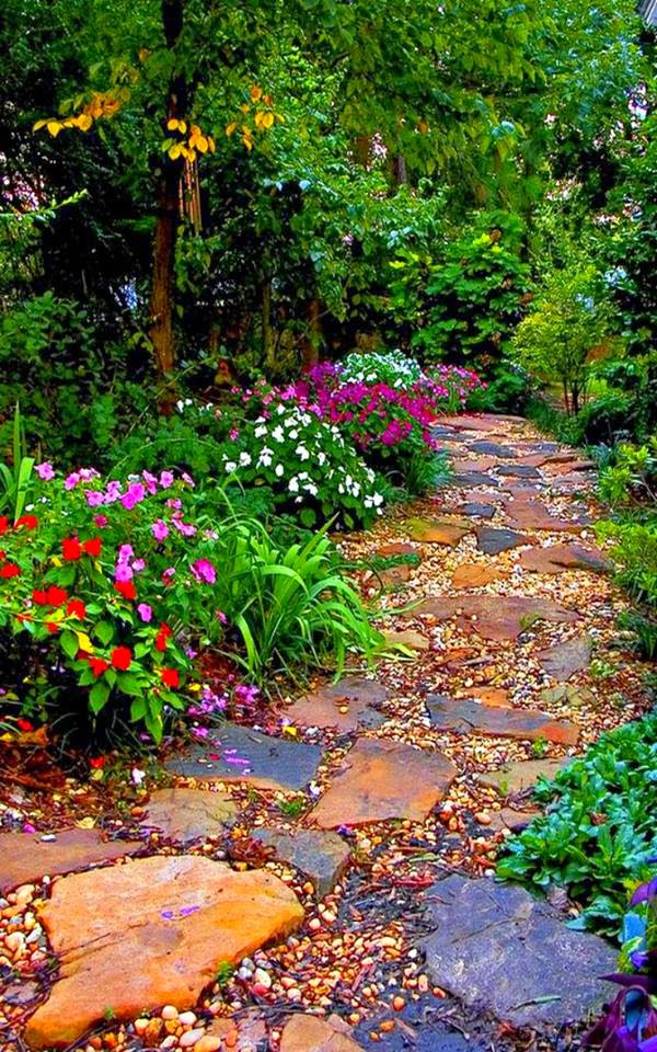 30 Best Decorative Stepping Stones (Ideas and Designs) 2020