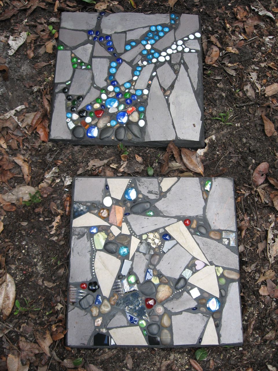 18 Amazing Stepping Stone Ideas for your Garden