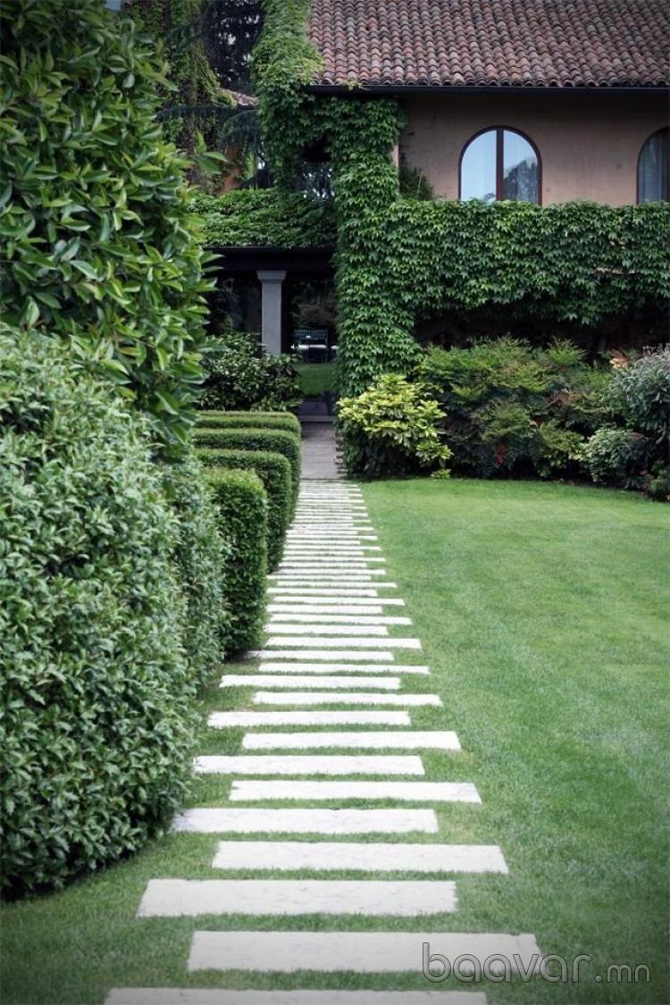 18 Amazing Stepping Stone Ideas for your Garden - Style Motivation