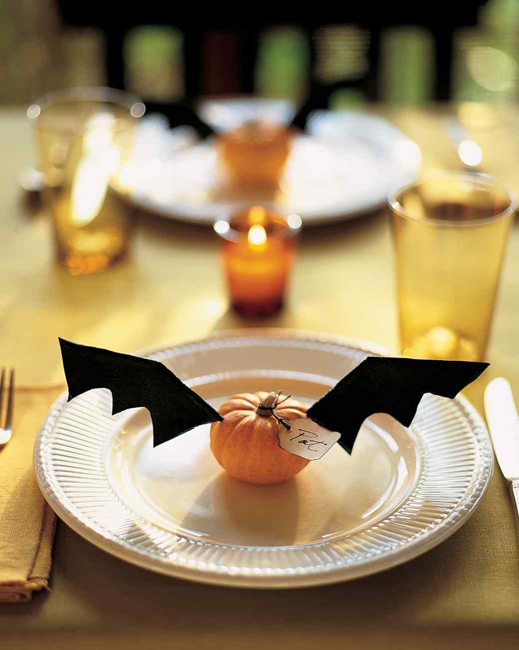 Resultado de imagem para halloween table decor