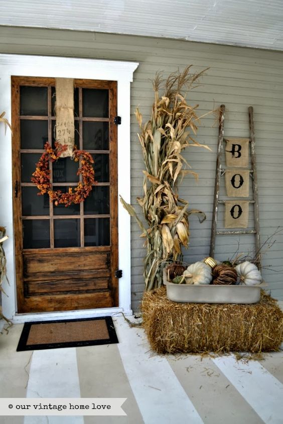 Un décor de porche d'automne ludique et champêtre