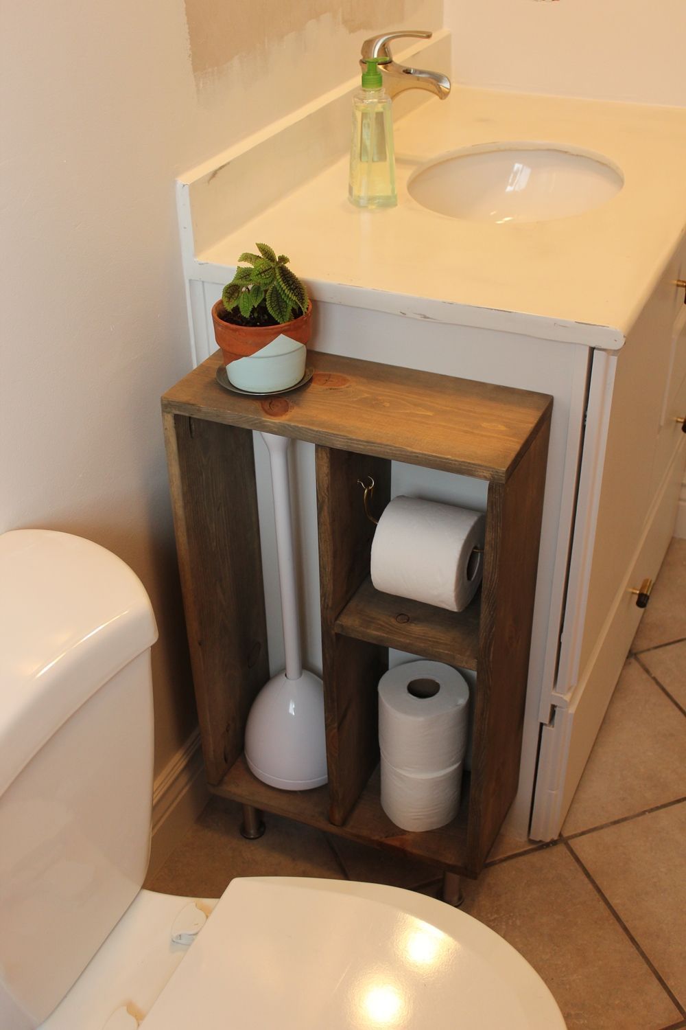 5 Quick Fixes: Inventive Toilet Paper Storage - Remodelista