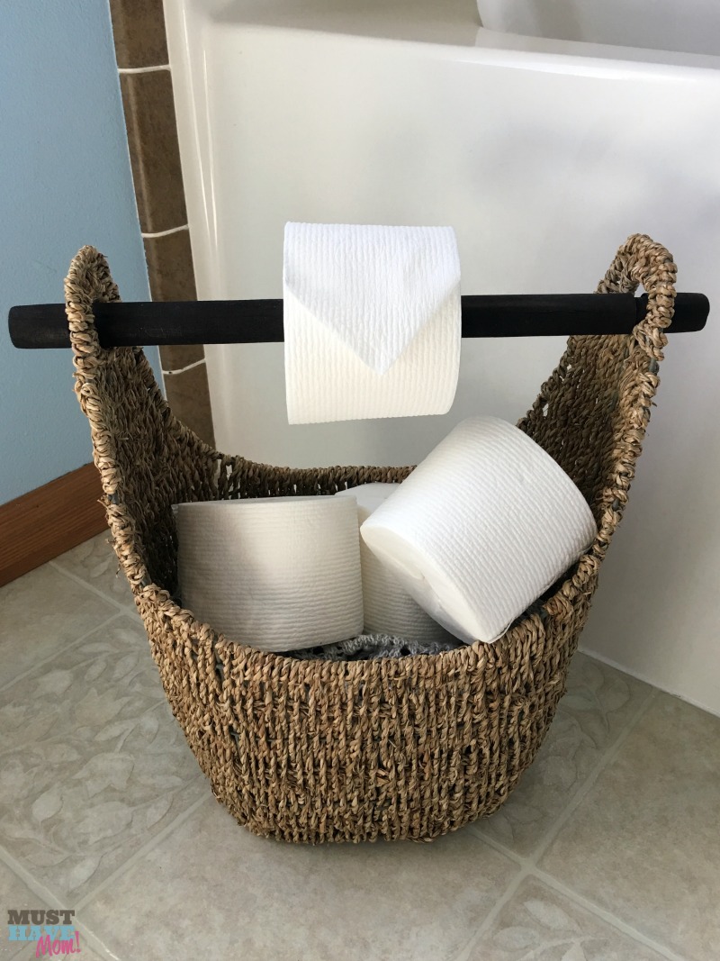 Combination of Toilet Paper Dispenser and Storage Basket
