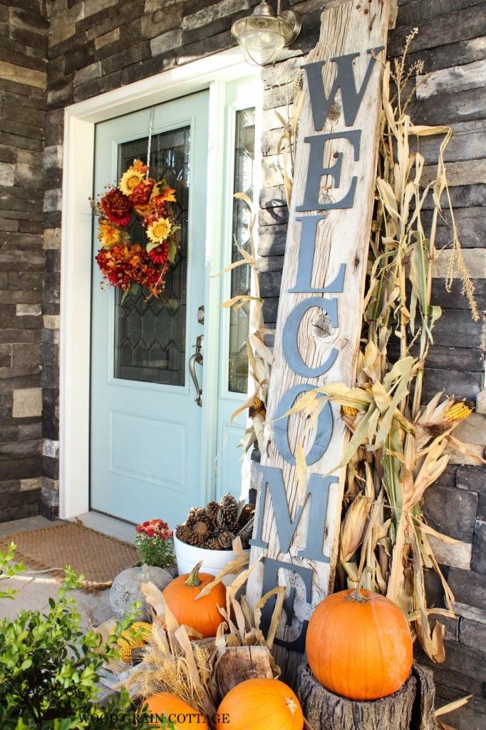 27 Best Fall Porch Decorating Ideas and Designs for 2020