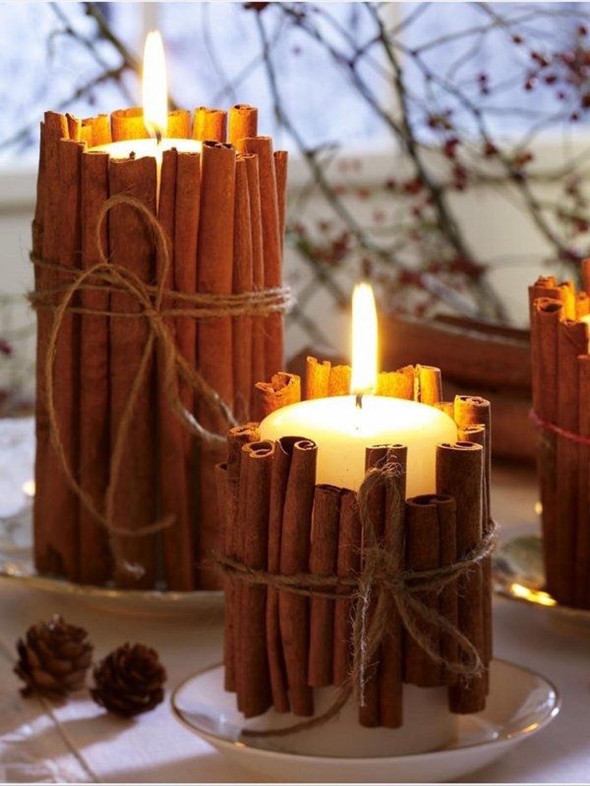 Cinnamon Stick Candles Make an Irresistible Table Piece