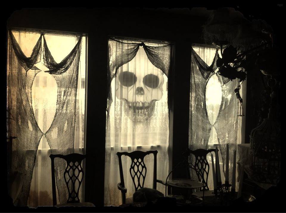 The 33 Best Halloween  Window  Decorations  for 2019