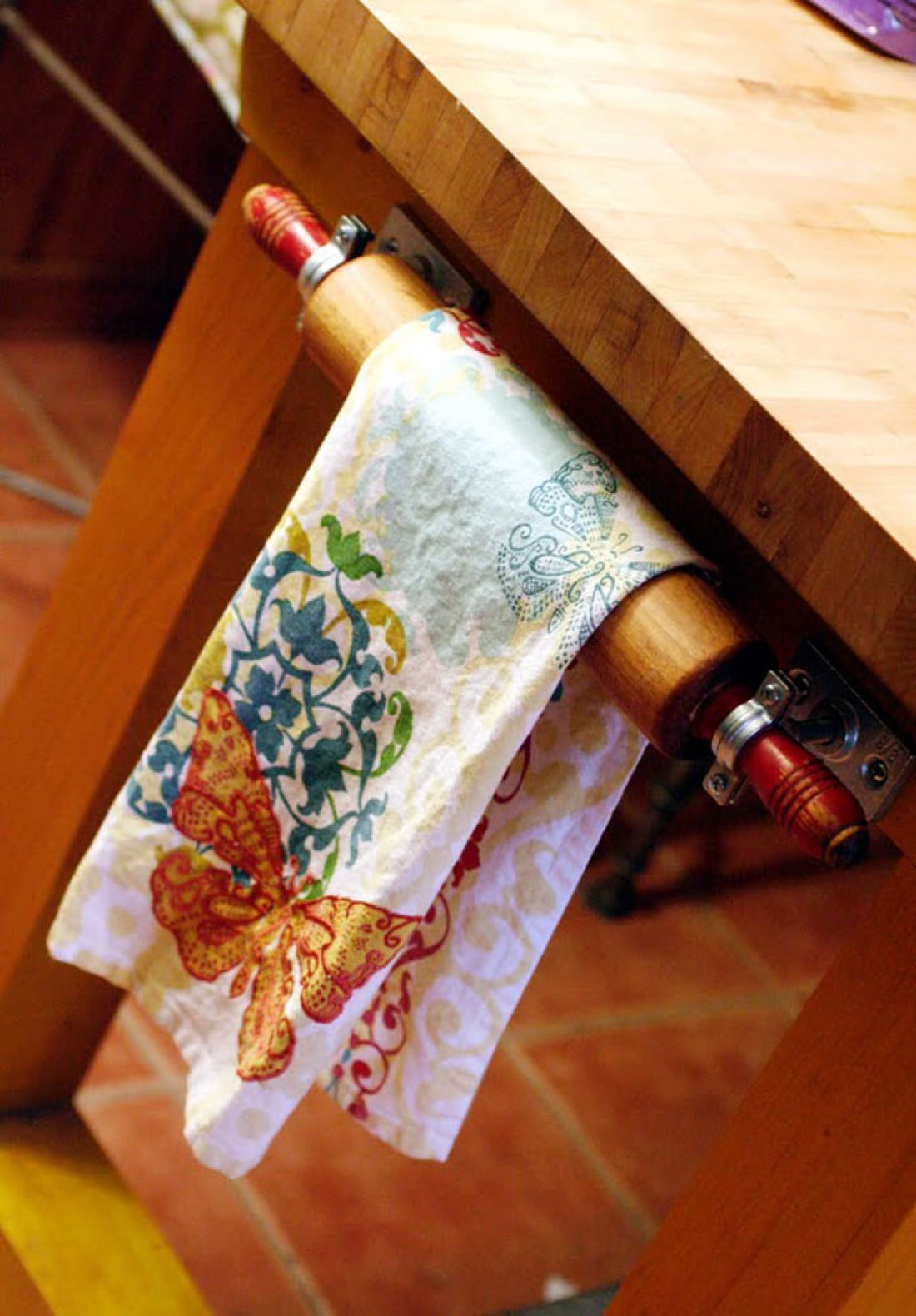 Vintage Rolling Pin Kitchen Towel Holder