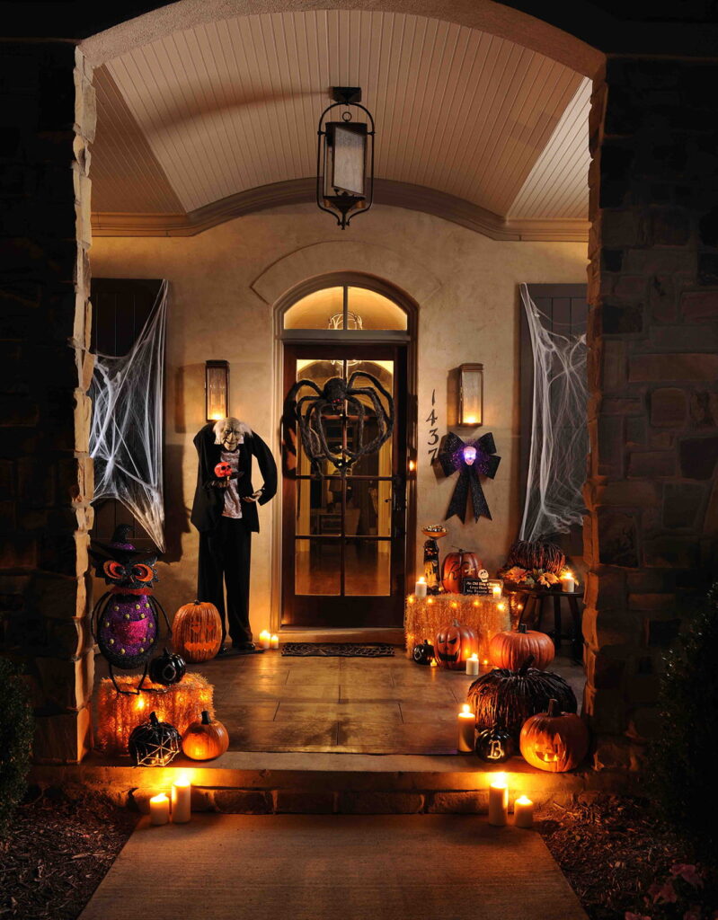 50 Chilling And Thrilling Halloween Porch Decorations For 2022