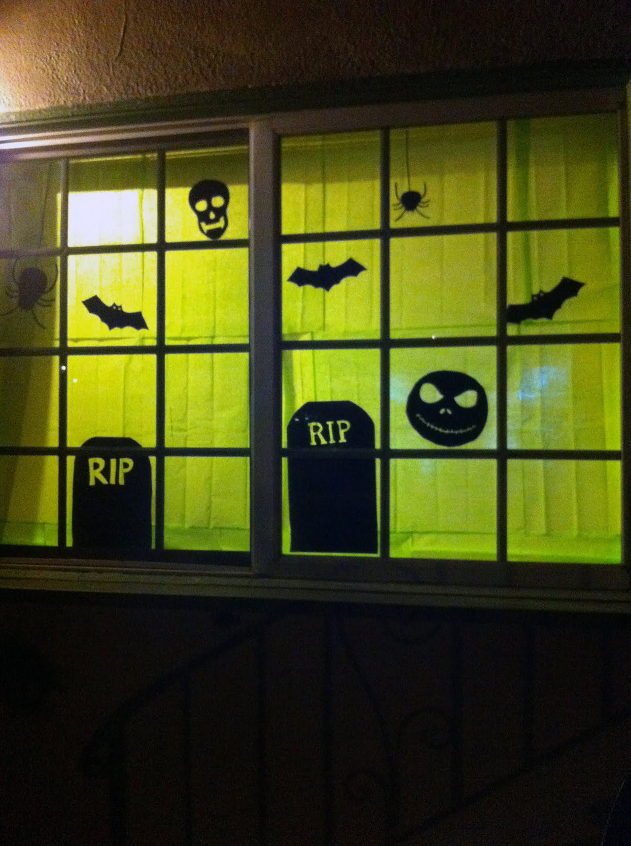 project halloween window