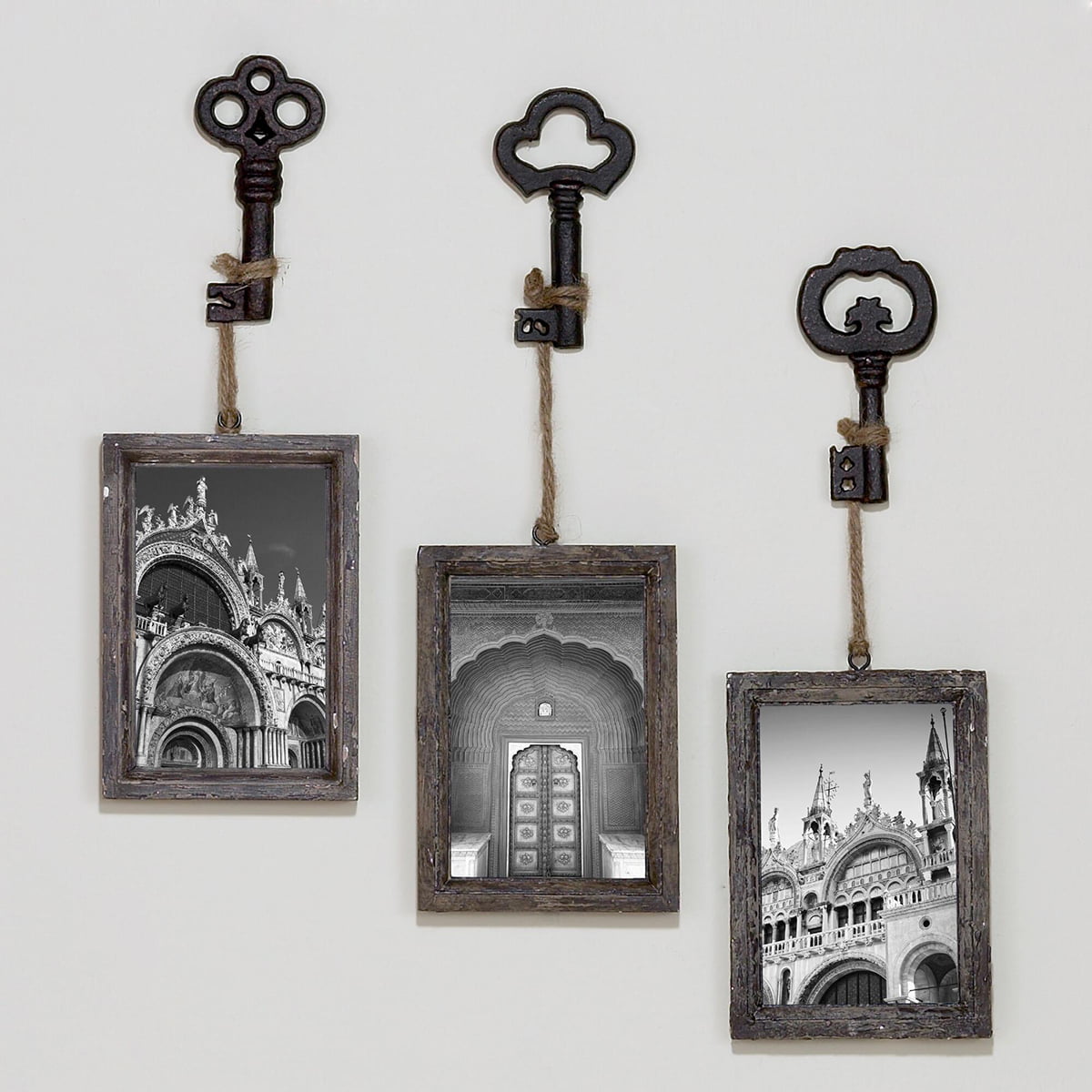 Monochromatic Skeleton Key Photo Hooks