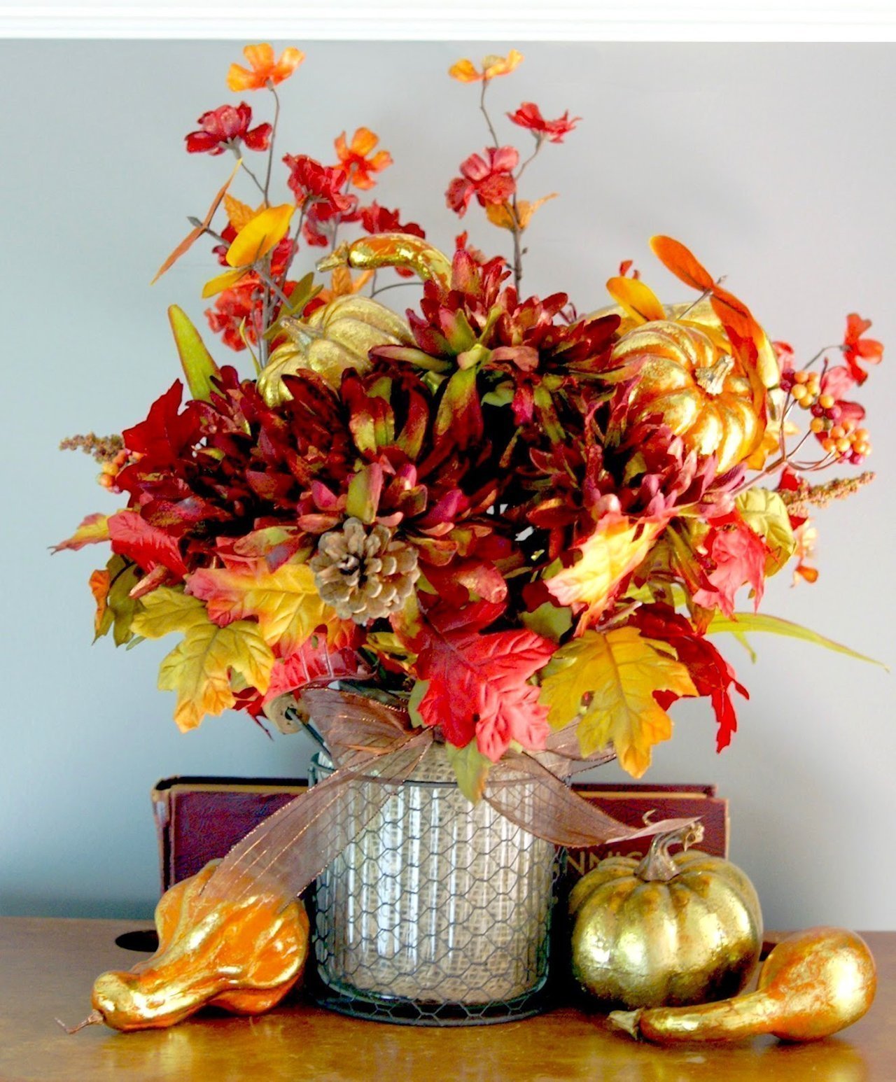 18 Best DIY Thanksgiving Centerpiece Ideas and Decorations for 2020