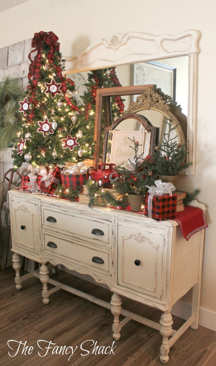17 Indoor Christmas Decoration Ideas Homebnc 907x1536 