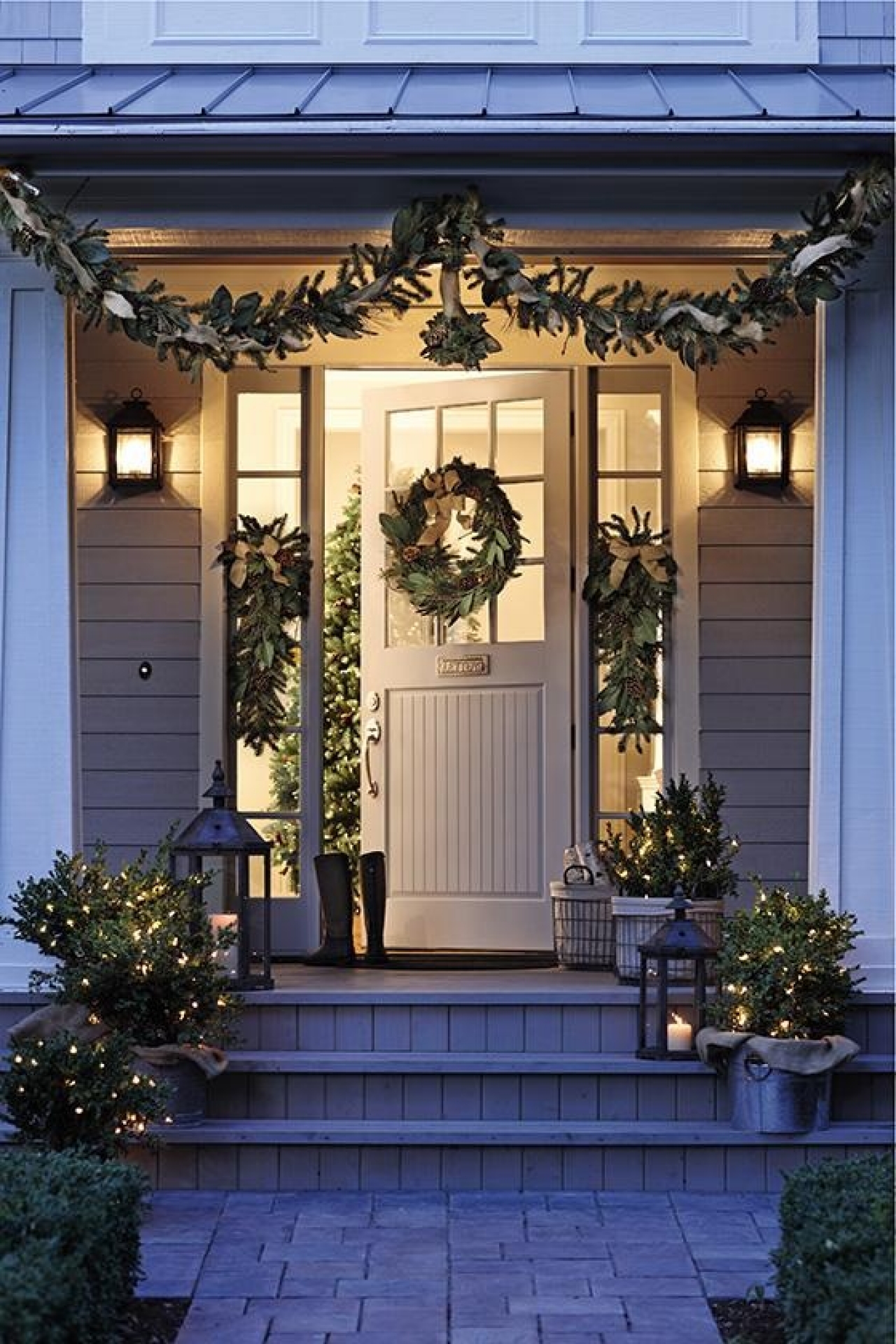 50 Best Christmas Porch Decoration Ideas For 2021