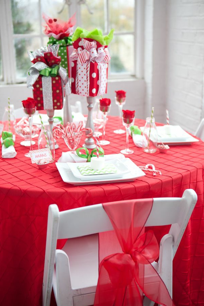 50 Best DIY Christmas Table Decoration Ideas for 2020