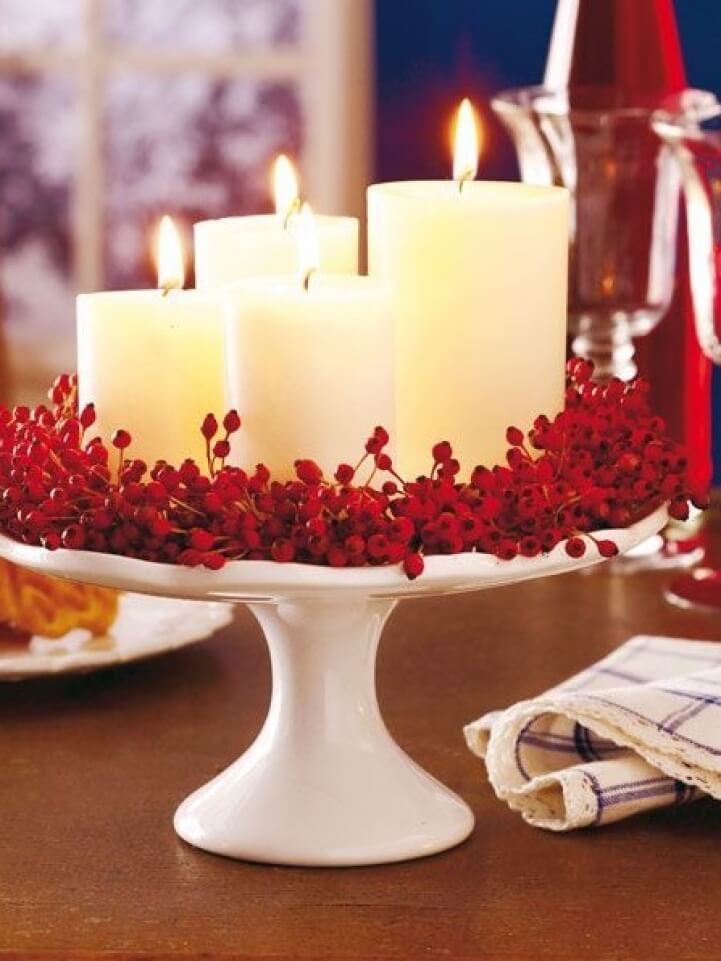 Easy Elegant Berry DIY Christmas Centerpiece Design