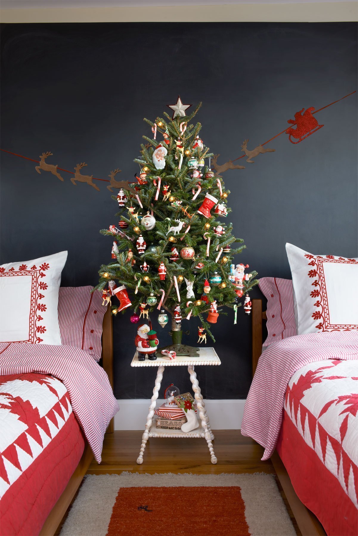 The 50 Best and Most Inspiring Christmas Tree Decoration Ideas for 2021