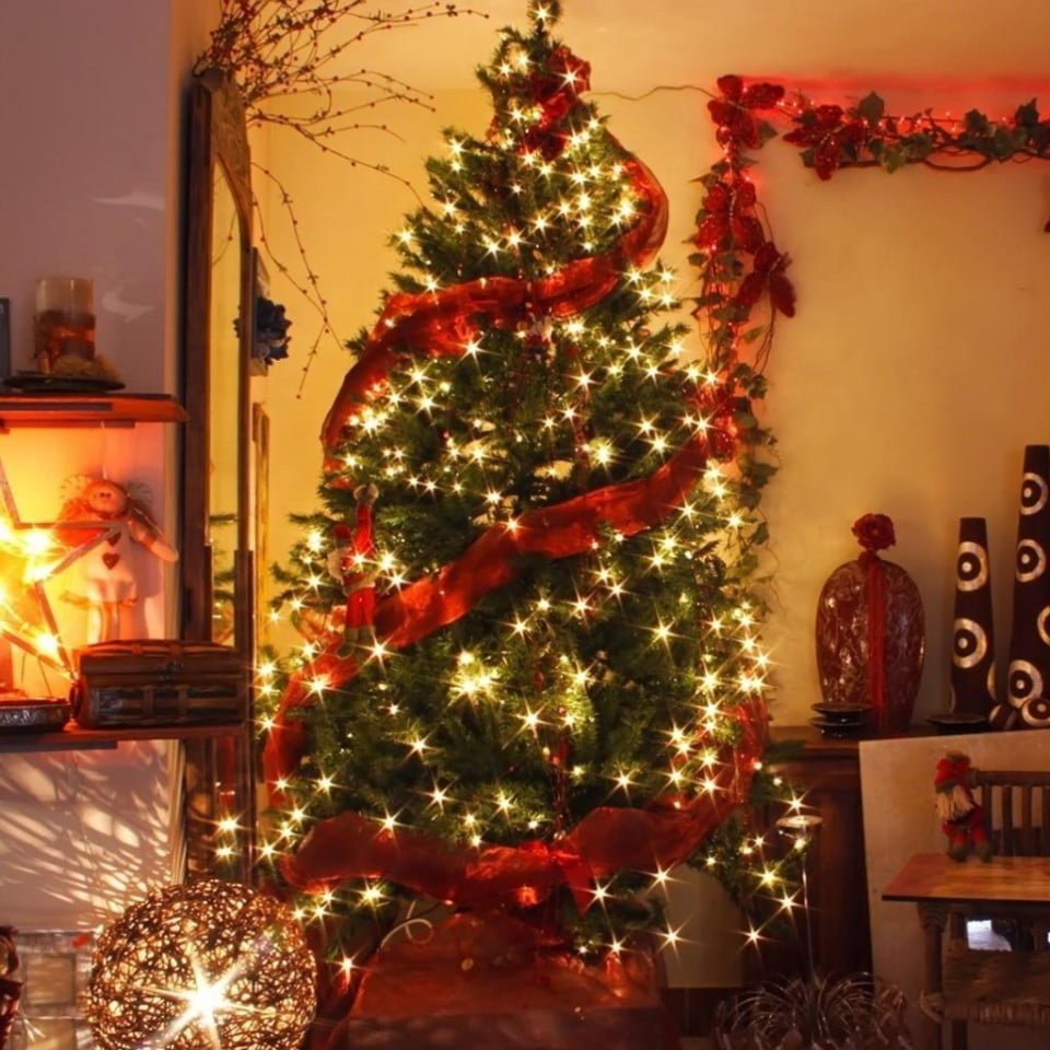 The 50 Best and Most Inspiring Christmas Tree Decoration Ideas for 2021