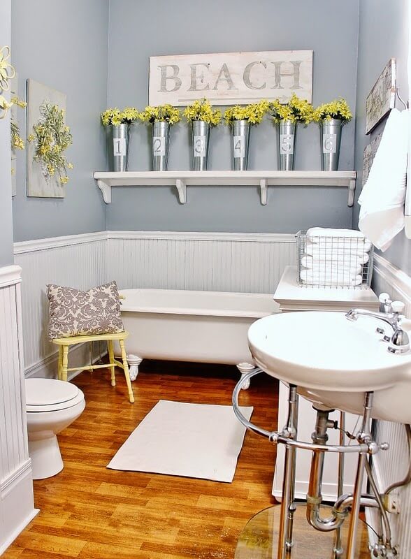 small bathroom remodel with clawfoot tub