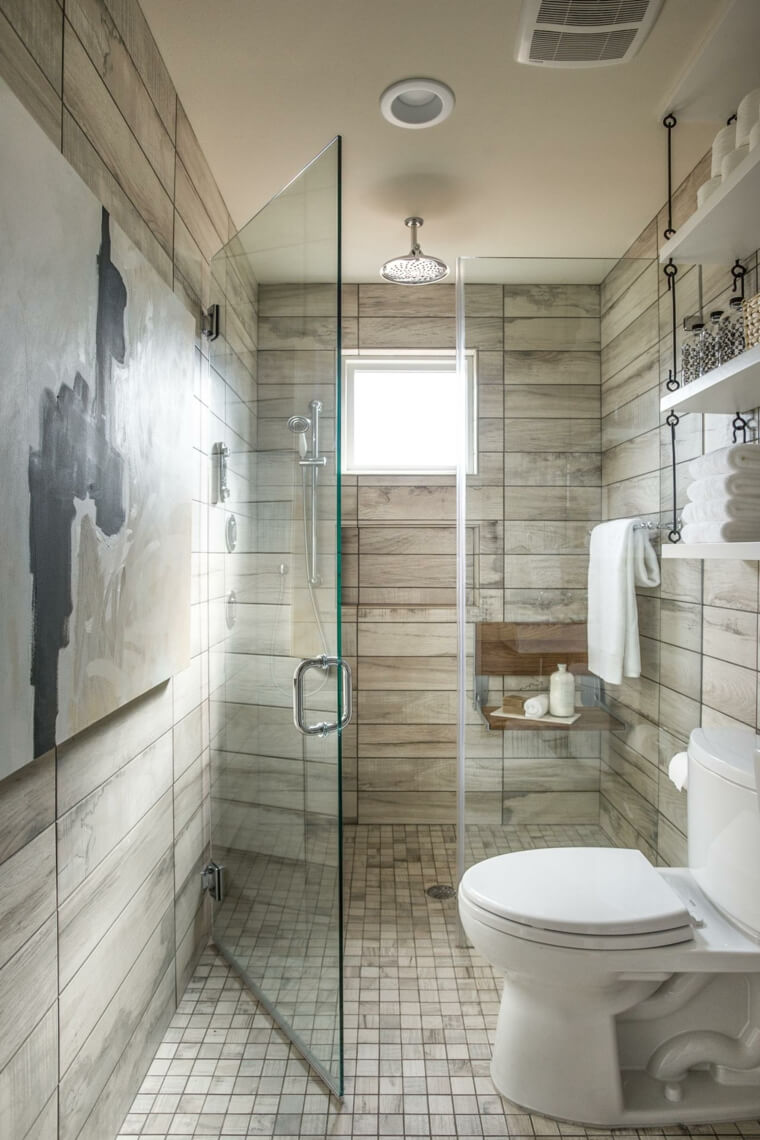 Bathroom Remodel: Space-Expanding Horizontal Tiles in Neutral Tones