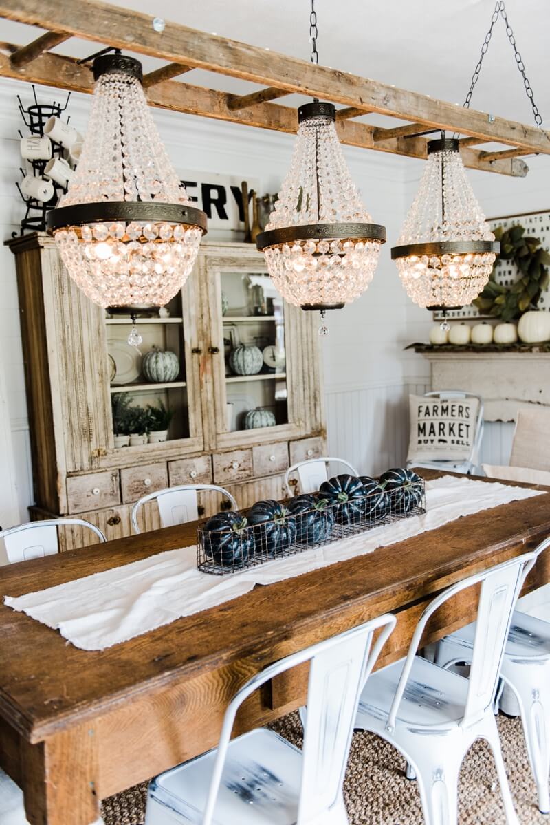 37 Best Farmhouse Dining Room Design And Decor Ideas For 2021 It's because the farmhouse style will bring the warm feeling to any home. 37 best farmhouse dining room design