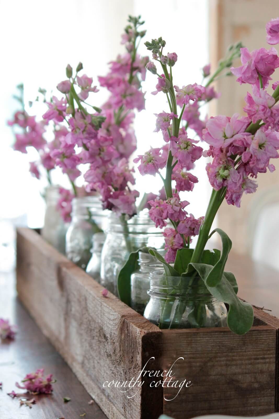 A Basic Floral Rustic Wooden Box Centerpiece