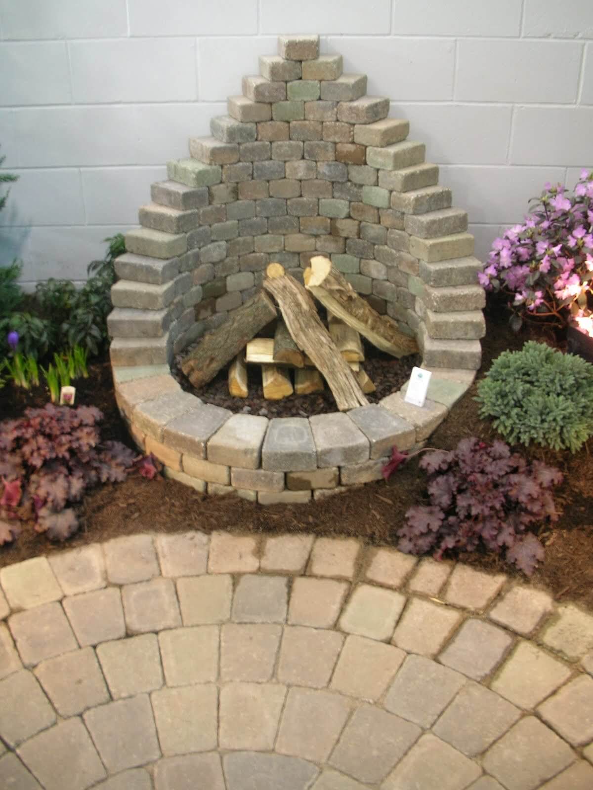 DIY Round Fire pit with Back