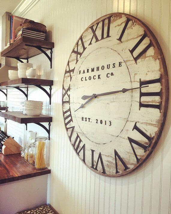 An Old-Fashioned Clock for a Farmhouse Look