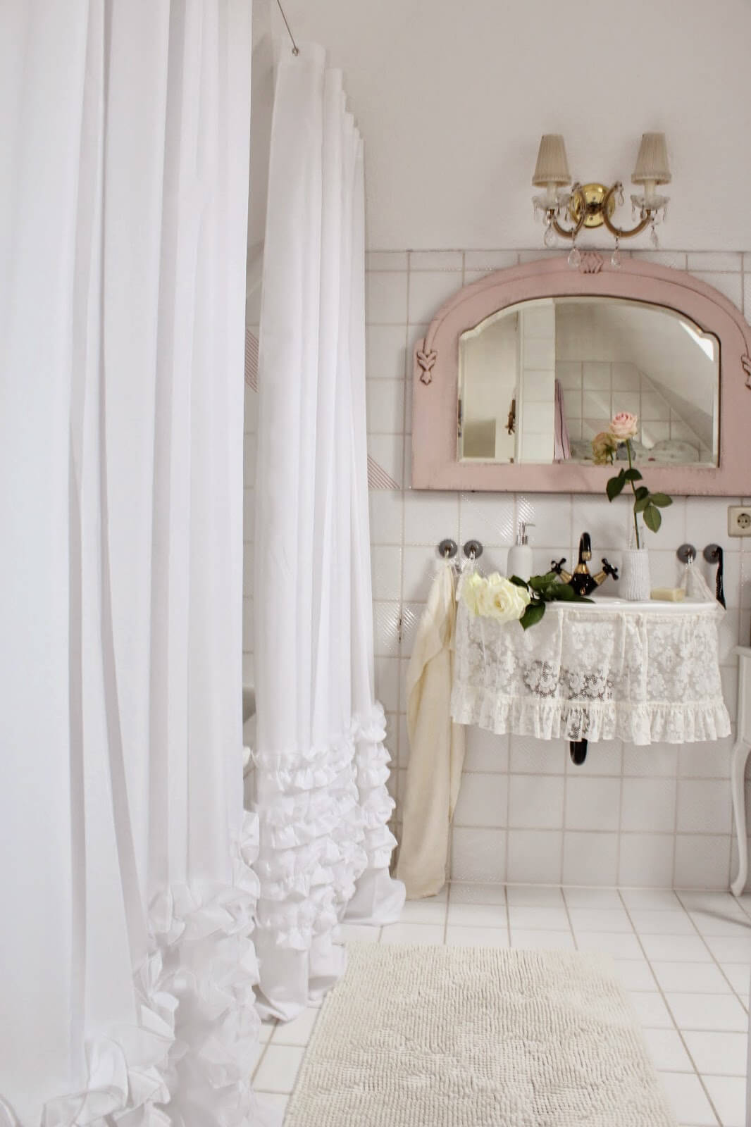 Chic Bathroom Ideas - 30 Adorable Shabby Chic Bathroom Ideas : Shabby chic bathroom ideas decoratively glam.