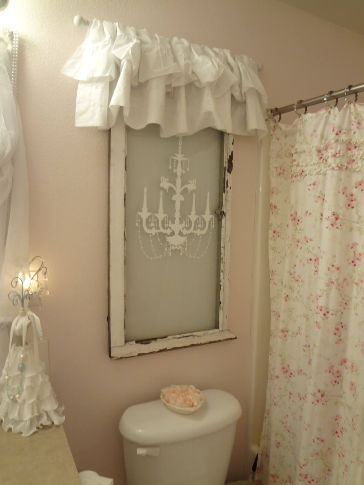 28 Best Shabby Chic Bathroom Ideas And Designs For 2020