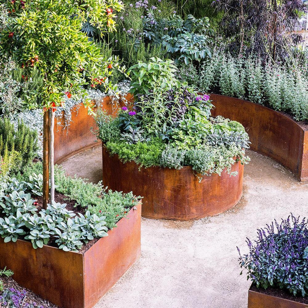 33 Best Built-In Planter Ideas and Designs for 2021