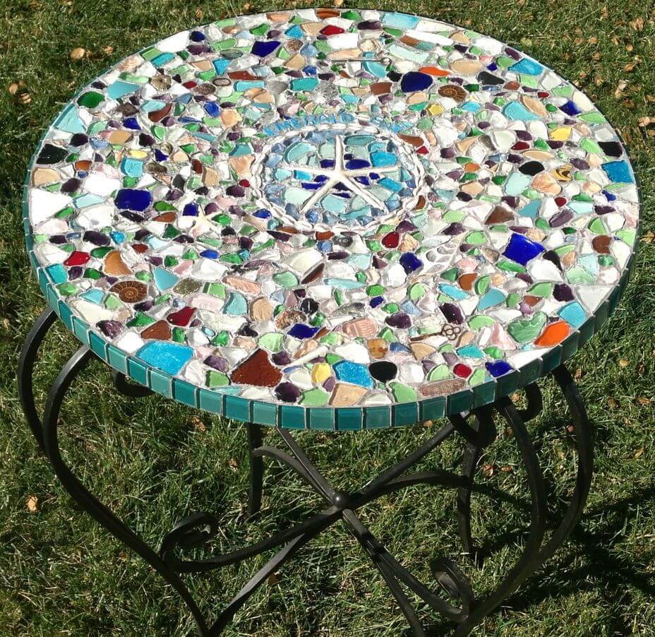 DIY Mosaic and Metal Outdoor Table